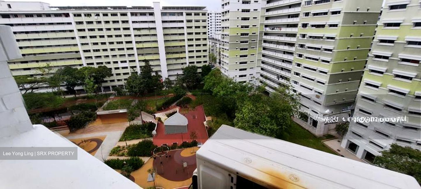 Blk 831 Jurong West Street 81 (Jurong West), HDB Executive #574021181
